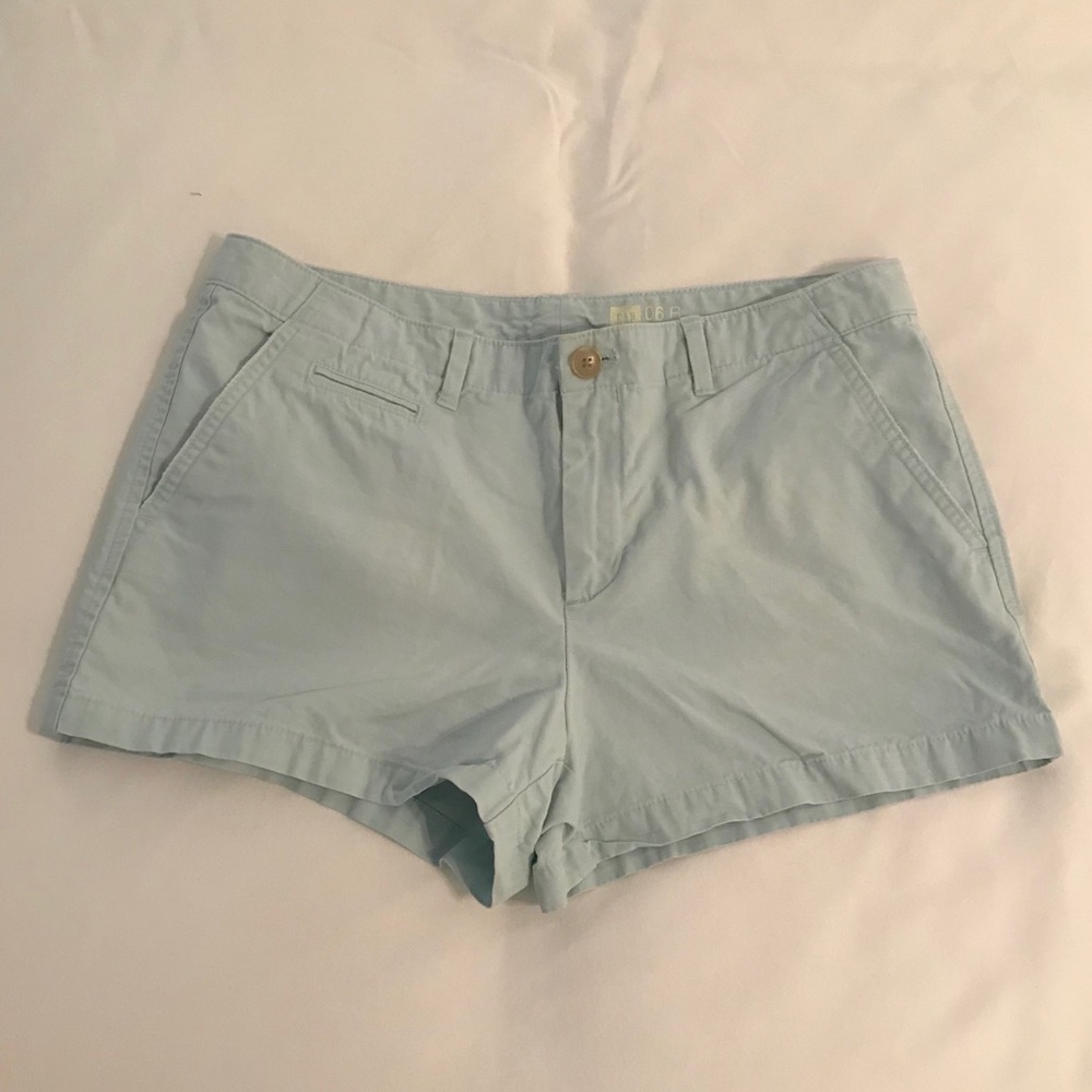3” Gap chino shorts (size: 6,color:light sky blue)